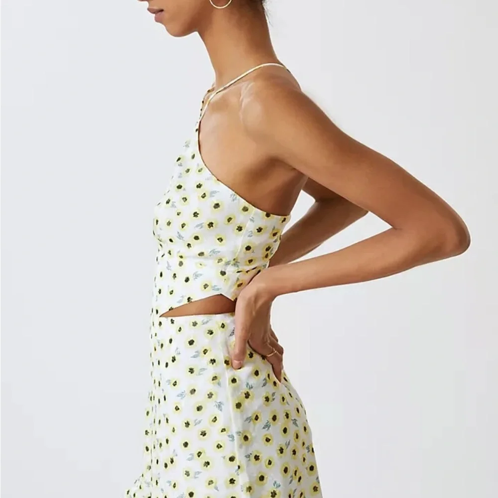 Anthropologie Hutch Ditsy Floral Halter Mini Romper Size 4 - Picture 8 of 11